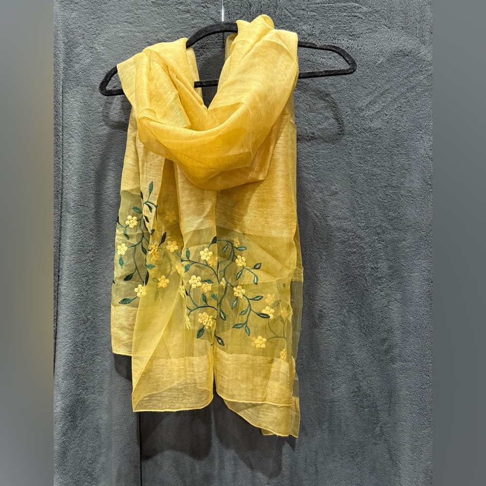 NOR Yellow Floral Women's Scarf
